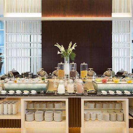 Hotel Santika Pekalongan Eksteriør bilde