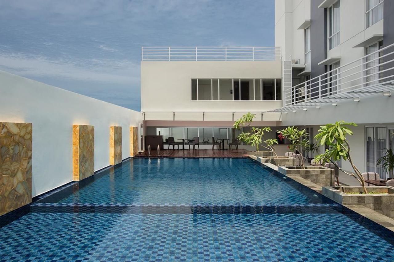 Hotel Santika Pekalongan Eksteriør bilde