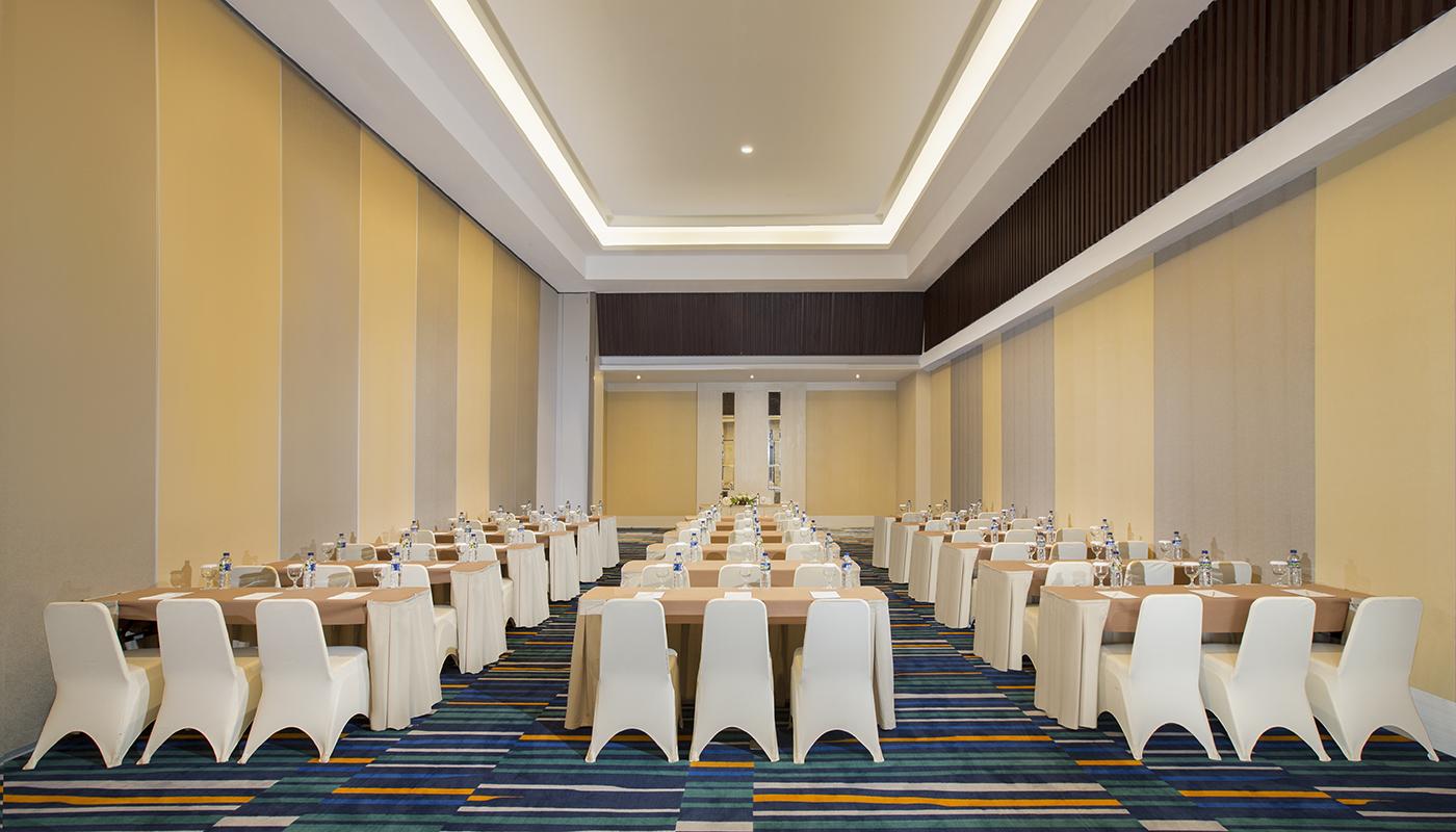 Hotel Santika Pekalongan Eksteriør bilde