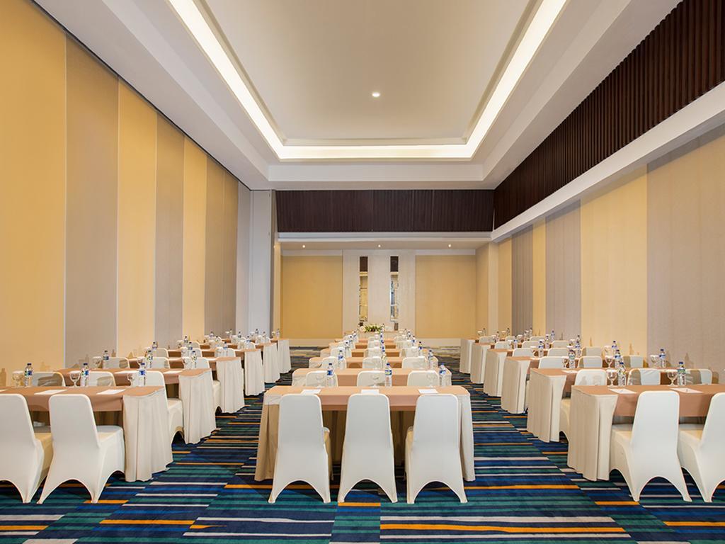 Hotel Santika Pekalongan Eksteriør bilde