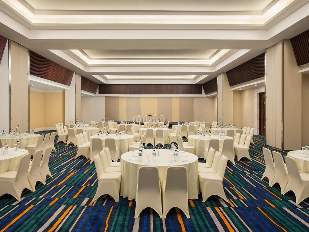 Hotel Santika Pekalongan Eksteriør bilde